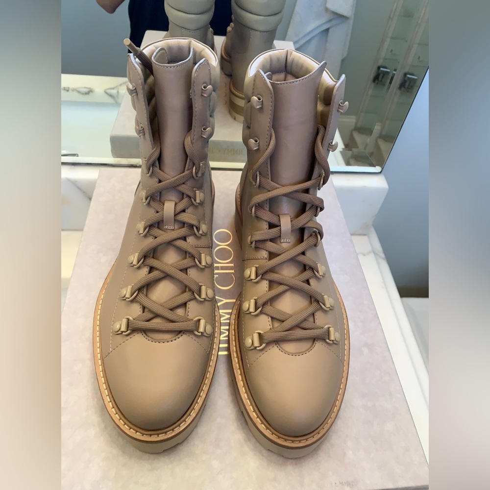 NIB Jimmy Choo Stucco/Tan Nappa Leather Eshe Flat Hiking Boot 9/39 $995